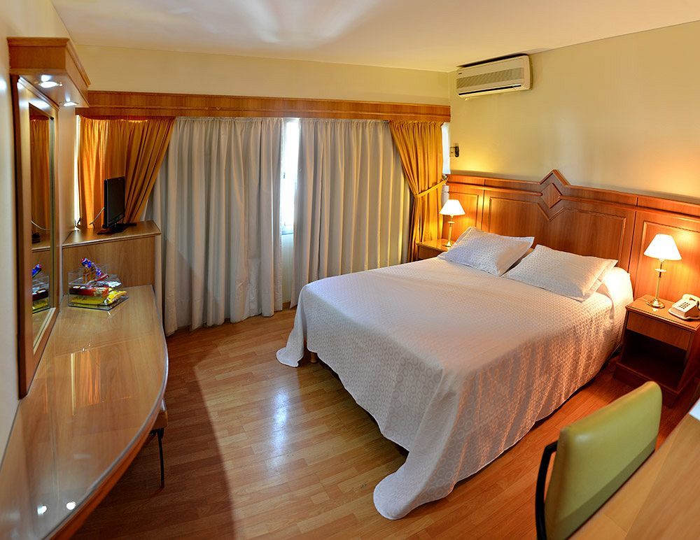 Hotel London Palace 몬테비데오 외부 사진